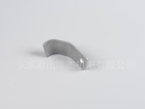 汽车冲压件 汽车管路支架冲压件 水泵进水管支架1